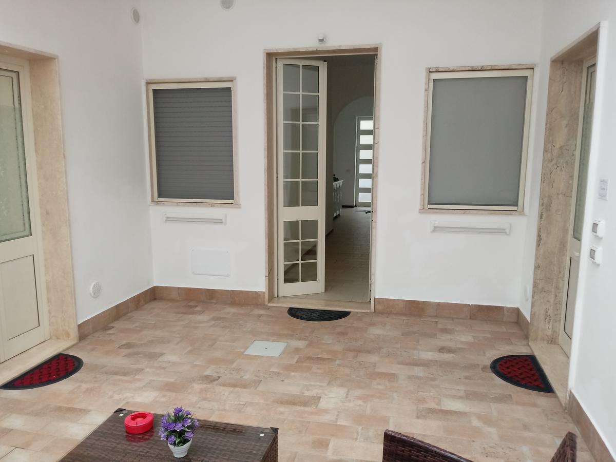 Case Vacanza Via Mozart Porto Cesareo Exterior photo