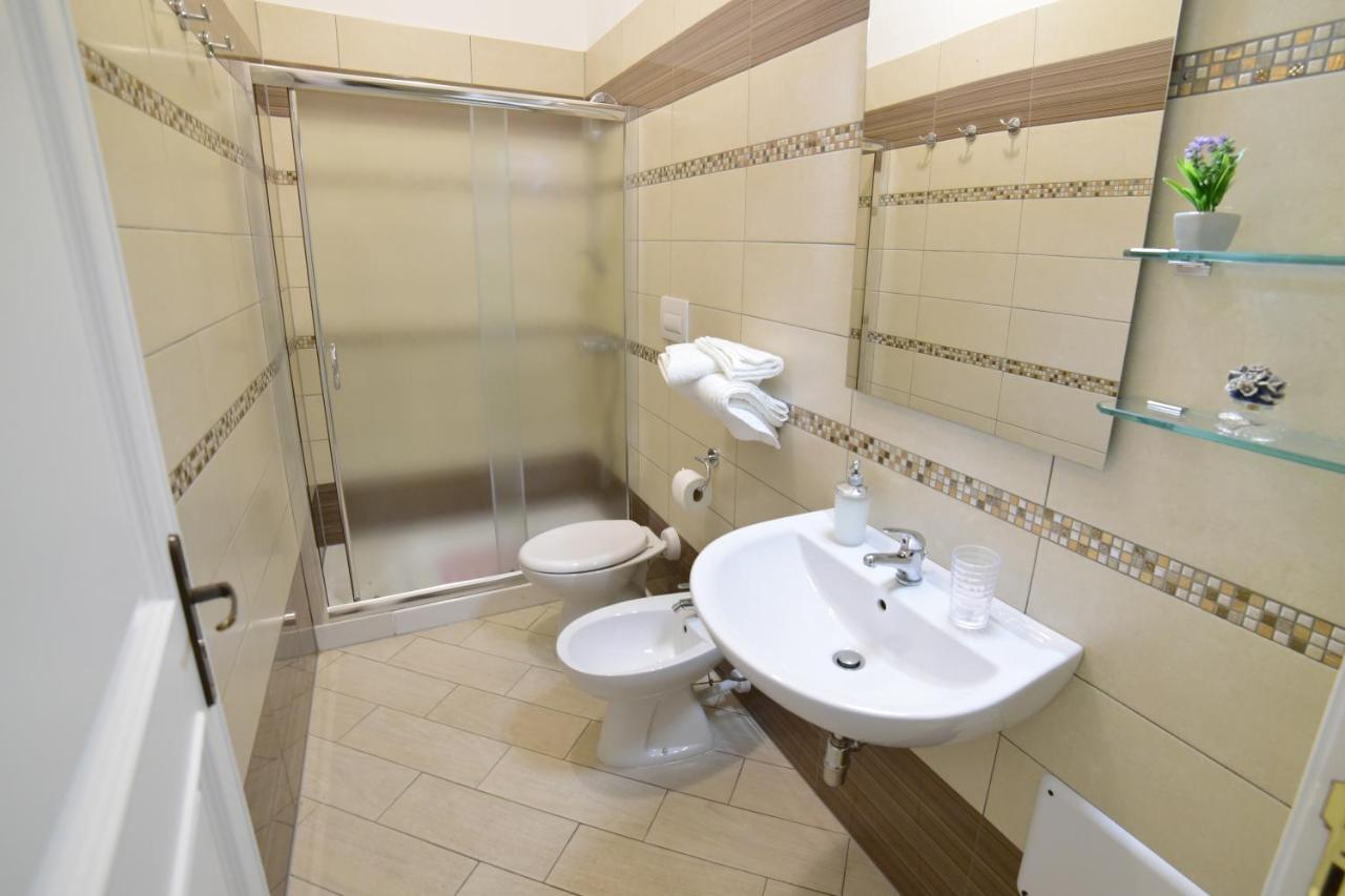 Case Vacanza Via Mozart Porto Cesareo Exterior photo