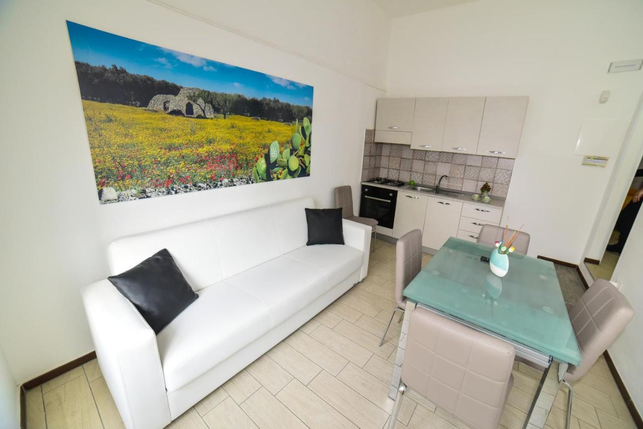 Case Vacanza Via Mozart Porto Cesareo Exterior photo